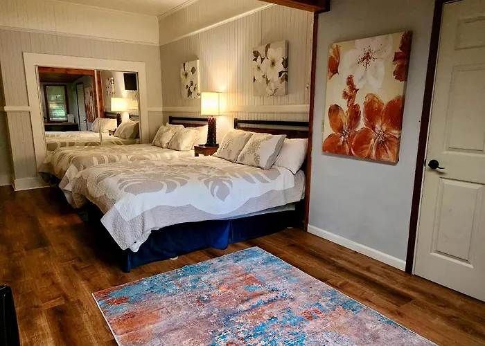 Aloha Junction Bed And Breakfast -Minutes Away From Hawaii Volcanoes National Park
