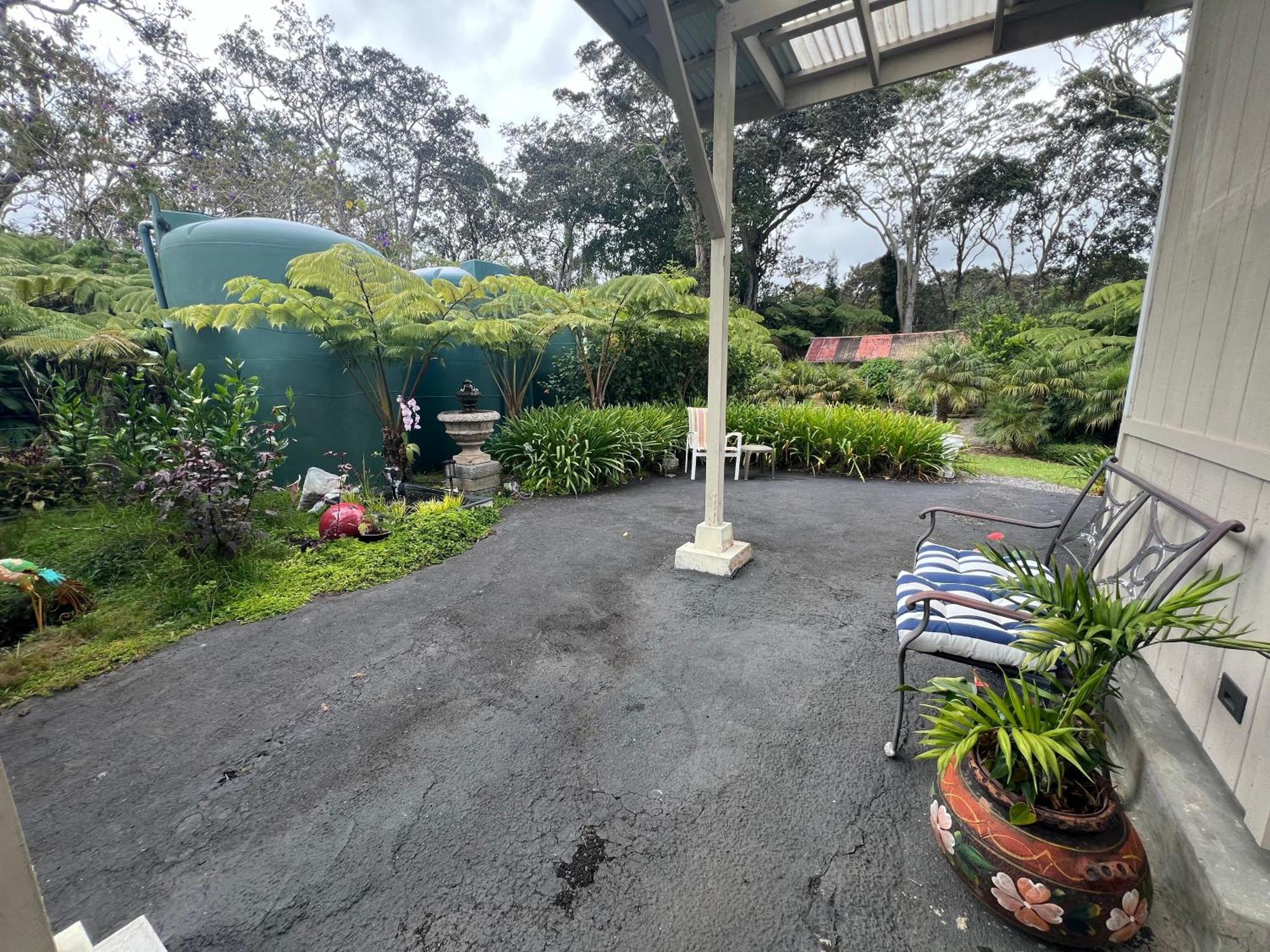 Couette-café Aloha Junction -minutes Away From Hawaii Volcanoes National Park