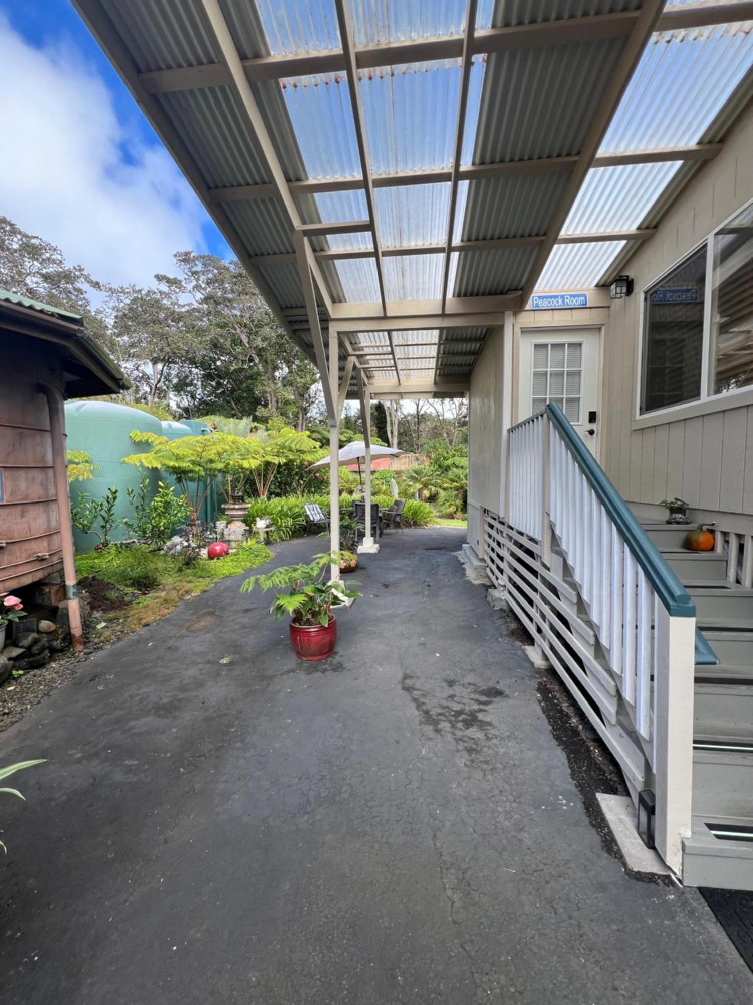 Bed & Breakfast Aloha Junction -minutes Away From Hawaii Volcanoes National Park 2*