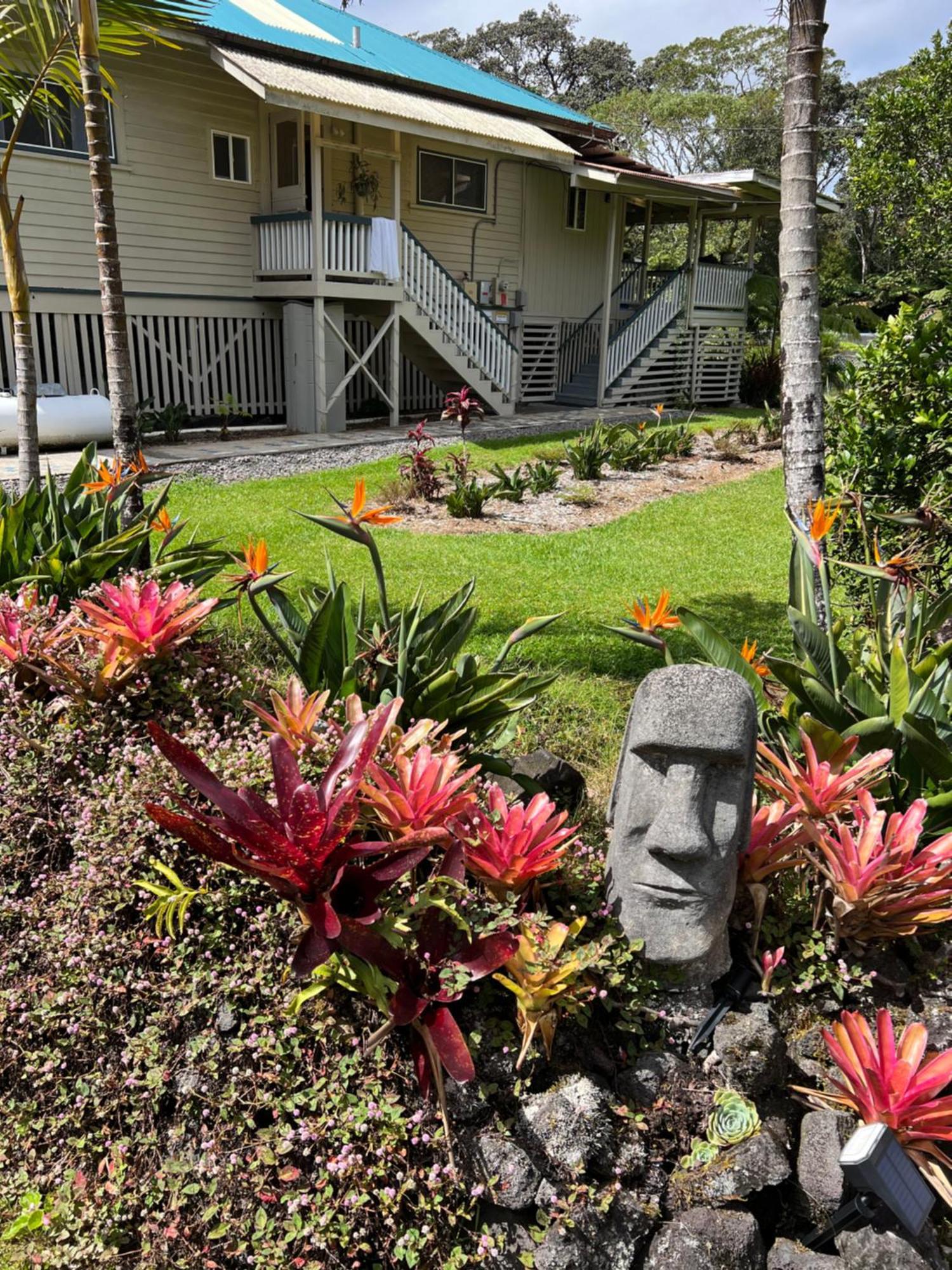 Bed & Breakfast Aloha Junction -minutes Away From Hawaii Volcanoes National Park
